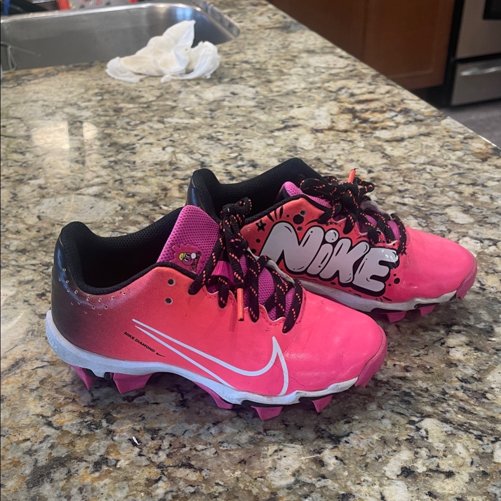 Nike Kids Pink and Black Softball Cleats